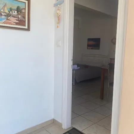 Apartment Lorentzia Batsi (Andros)